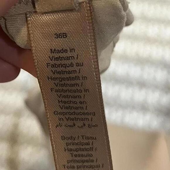 Skims Fits Everybody T-shirt Bra - Picture 4 of 4